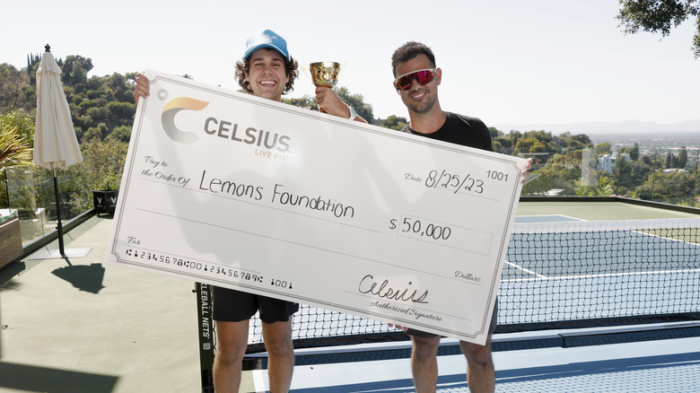 David Dobrik and Taylor Lautner win the CELSIUS Pickleball Classic with all proceeds donated to the Lemons Foundation