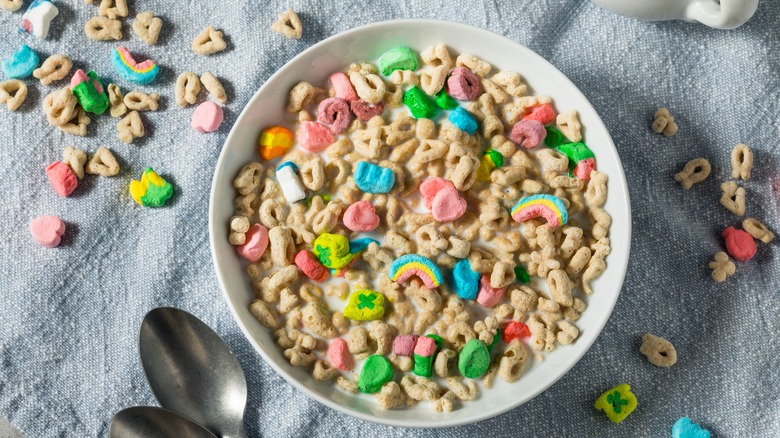 Marshmallow cereal with milk