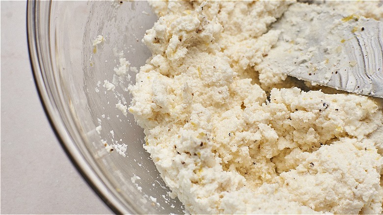 ricotta filling in a bowl