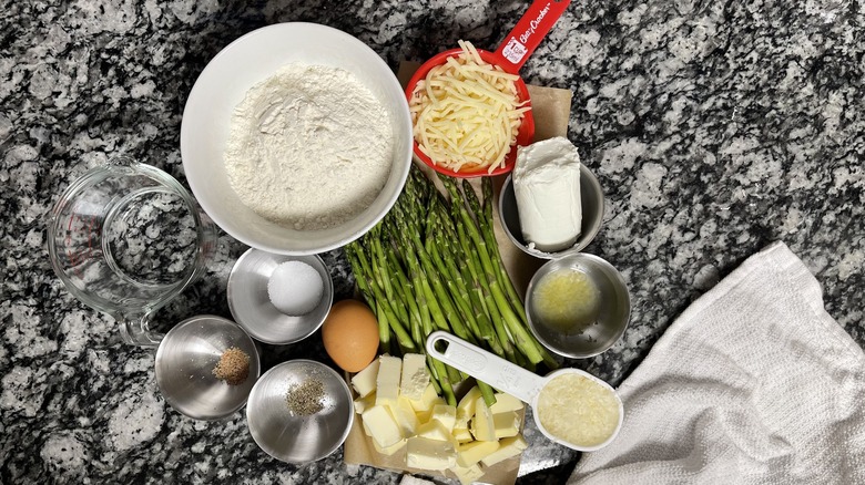 cheesy asparagus galette ingredients