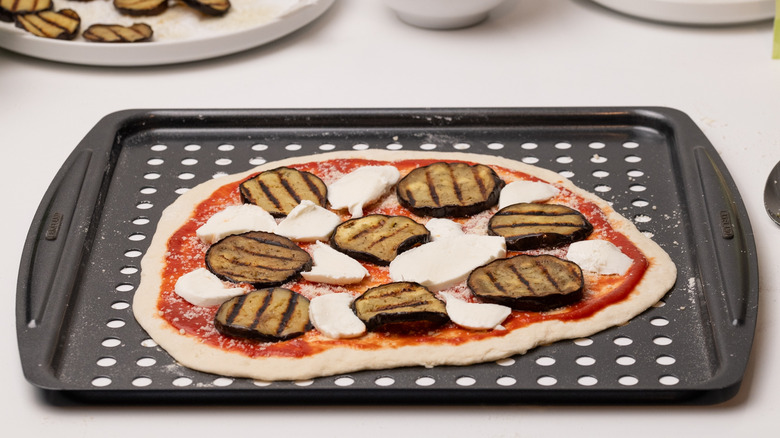 eggplant and mozzarella on pizza