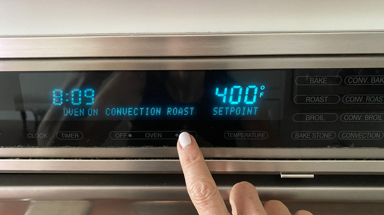 setting oven temp to 400