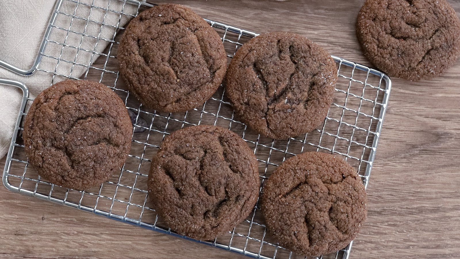 Chewy Chocolate Gingersnap Cookies Recipe