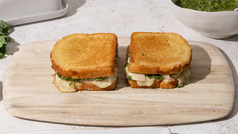 chicken broccoli pesto grilled cheese