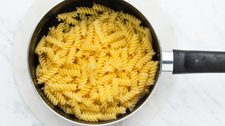 pasta in colander 