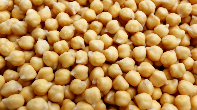 loose chickpeas