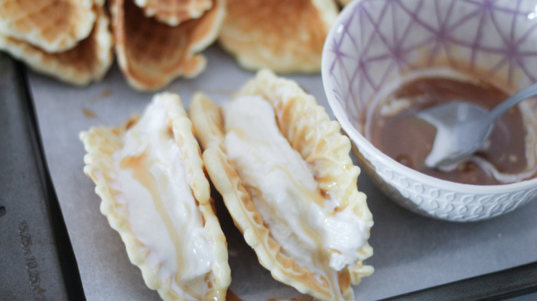 ice cream-filled choco tacos