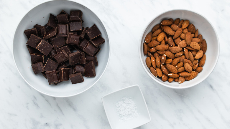 chocolate almond bark ingredients