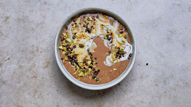 toppings on smoothie bowl