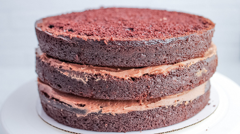 frosting the chocolate mocha cake