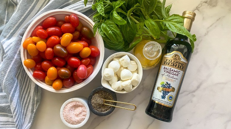 caprese salad ingredients