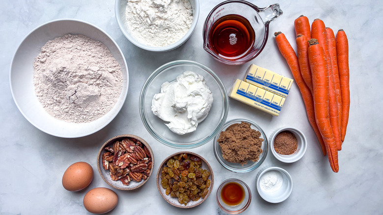  cinnamon carrot muffins ingredients