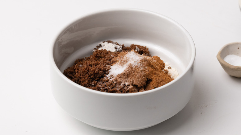 bowl with sugar and cinnamon 