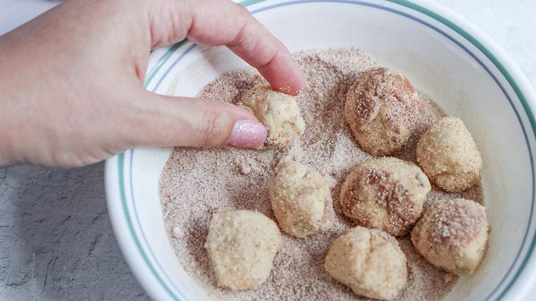 dough balls with cinnamon sugar