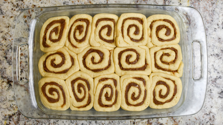 cinnamon rolls in baking dish 