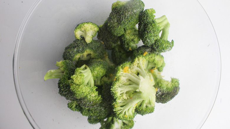 broccoli in bowl 