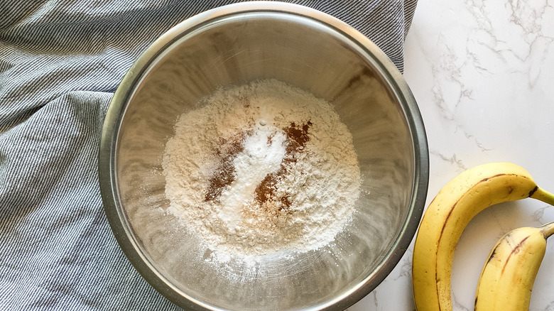 dry ingredients for muffins in bowl