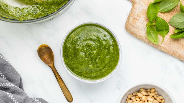 basil pesto sauce in bowl 