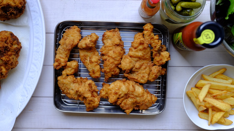 chicken tenders with french fries