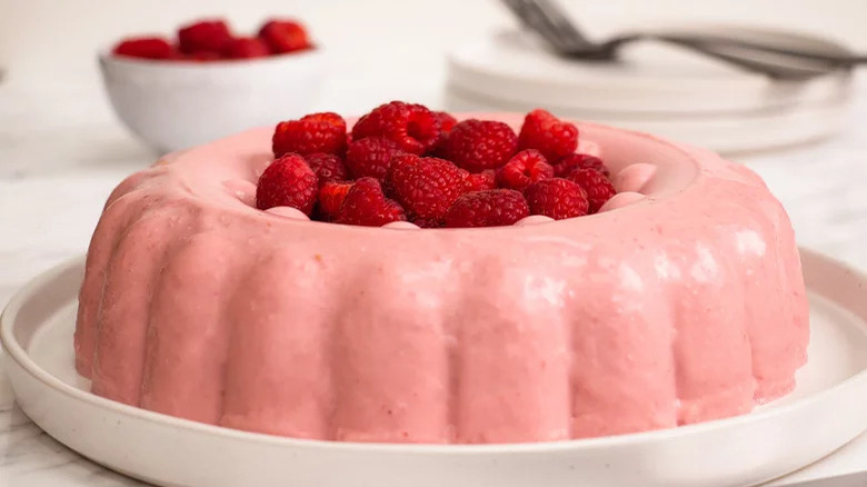 Classic Raspberry Blancmange