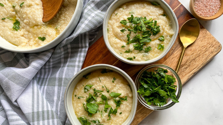 grits in bowl with parsley