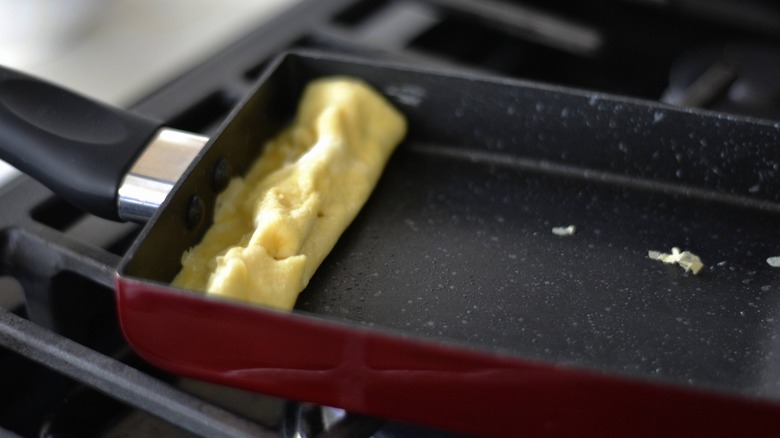 rolled egg in pan