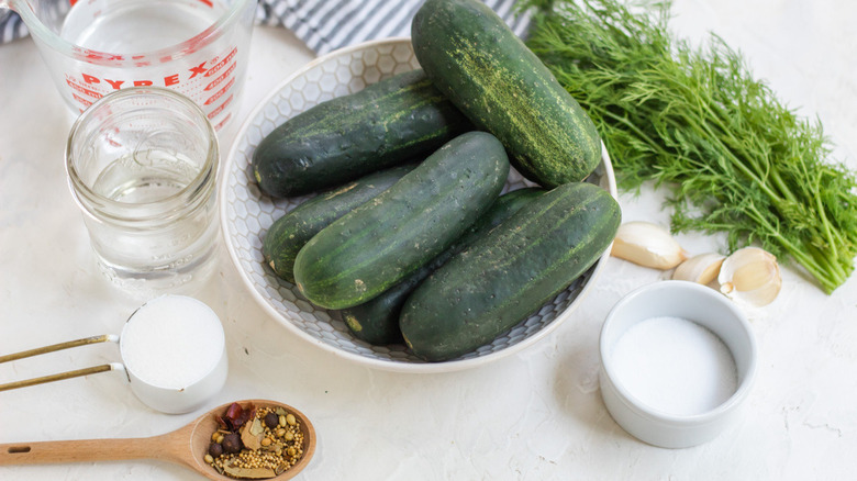 ingredients for dill pickles