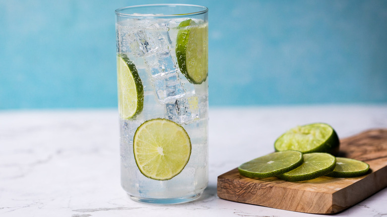 drink in glass with limes 