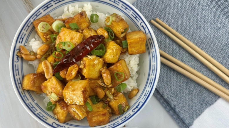 tofu with chiles and peanuts