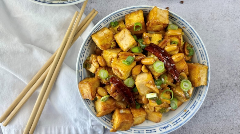 tofu with chiles and peanuts