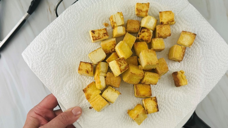 tofu chunks on paper towel