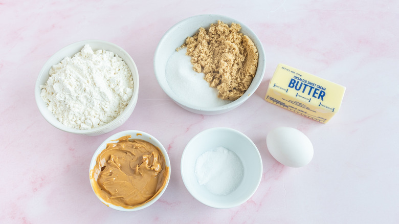 ingredients for peanut butter cookies