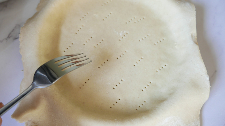 pie crust in tin 