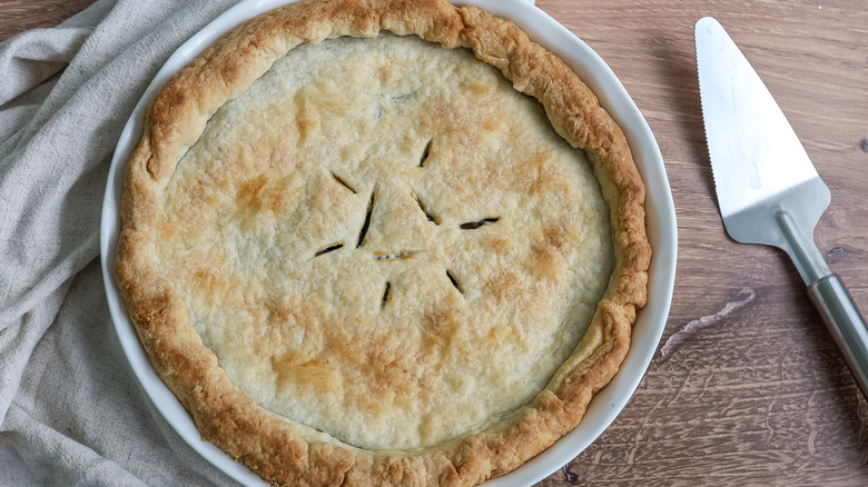 golden raisin pie cooling