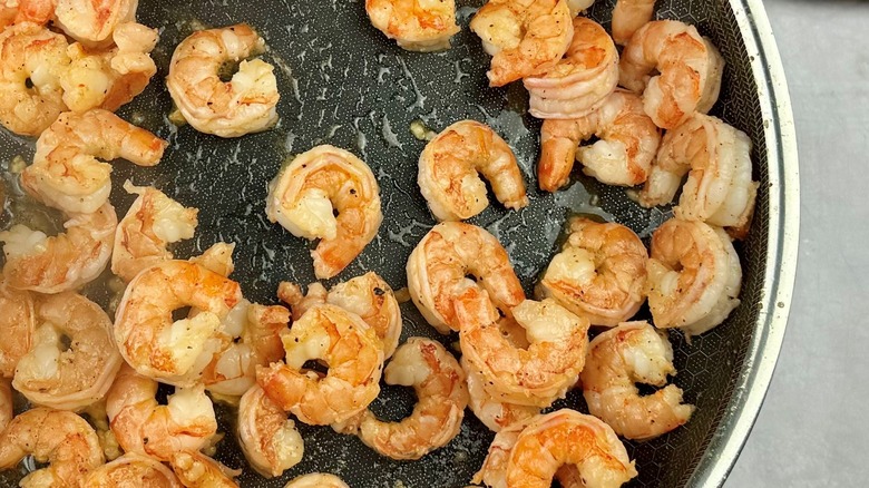 cooked shrimp in frying pan