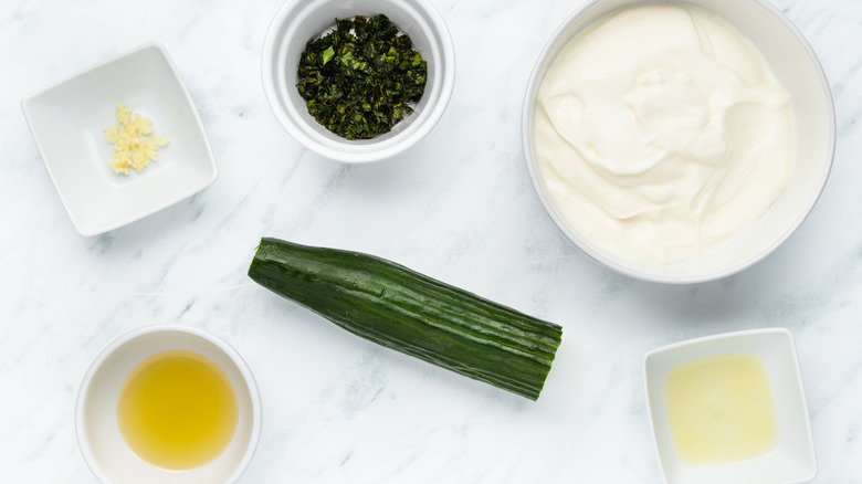 ingredients for tzatziki sauce