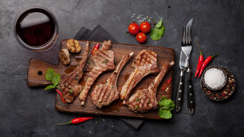 lamb ribs and red wine