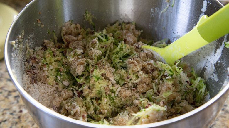 dry ingredients in bowl 