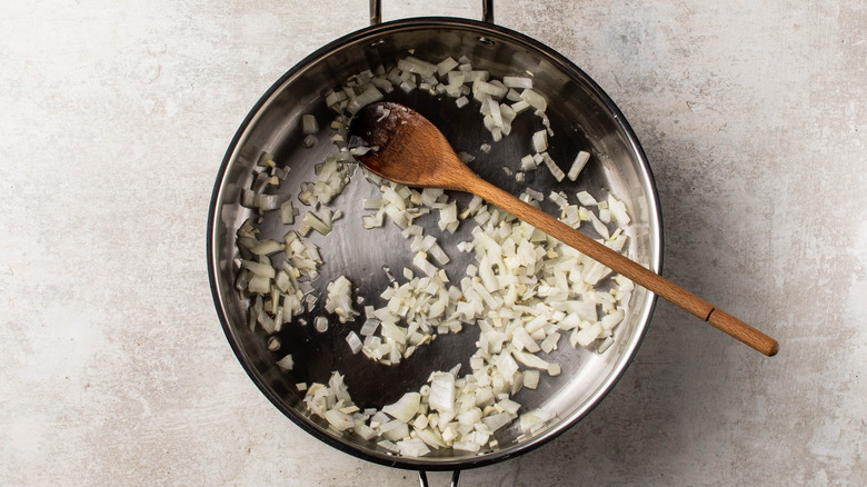 garlic and onion in skillet 