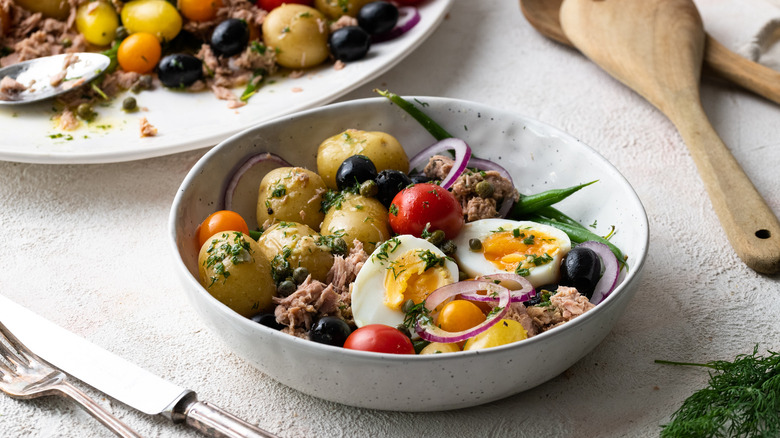 colorful niçoise salad in dish 