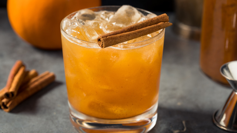 pumpkin bourbon smash