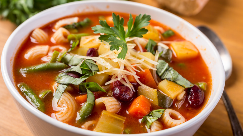 bowl of minestrone soup