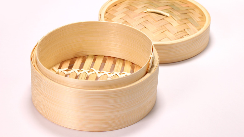 empty bamboo steamer basket