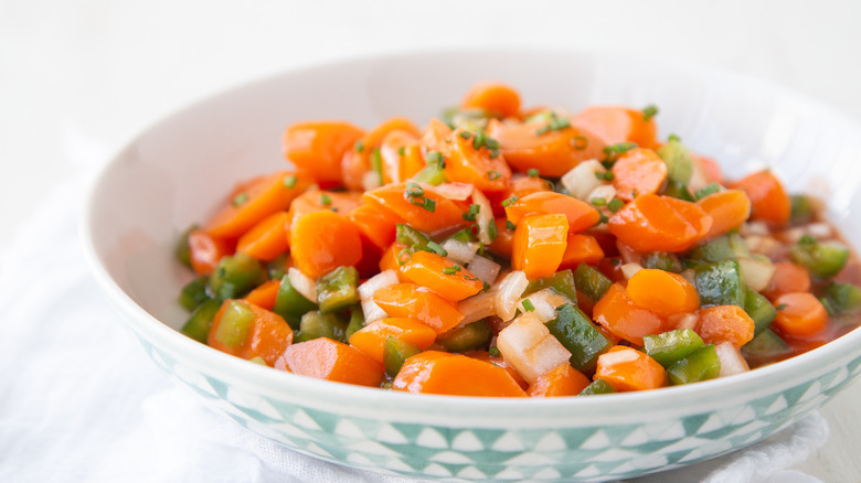 veggies a bowl 