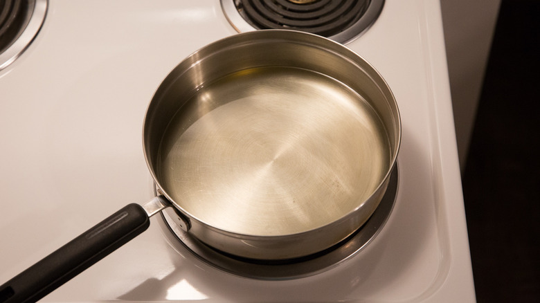 Oil heating in skillet