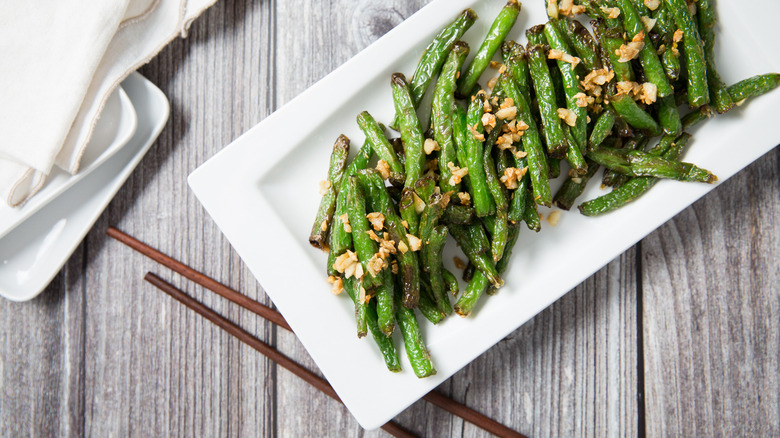 green beans served in dish