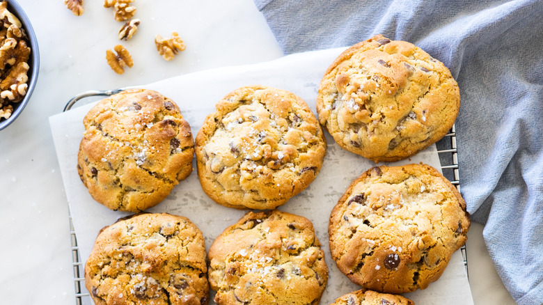 Baked cookies on a cooling rack