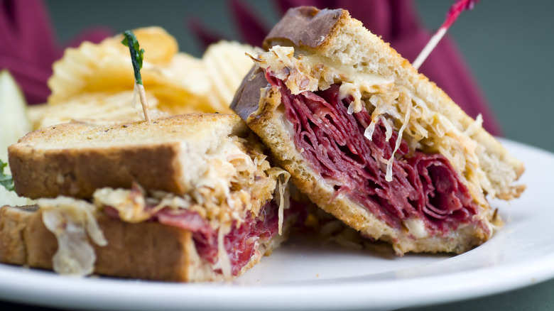 corned beef reuben