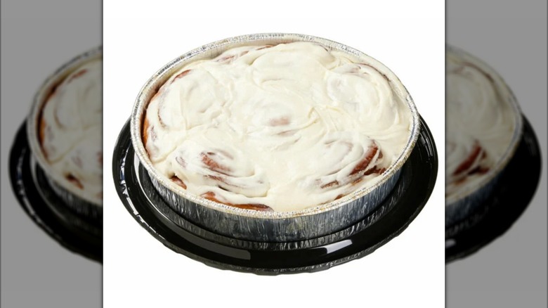 Kirkland Signature Cinnamon Rolls, six-count