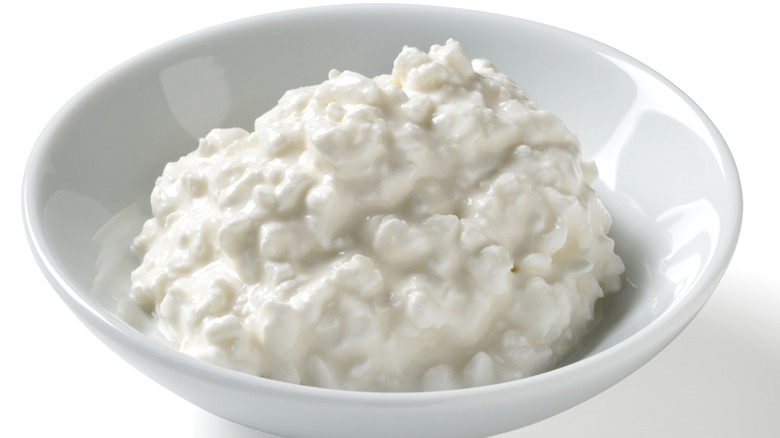 bowl of cottage cheese